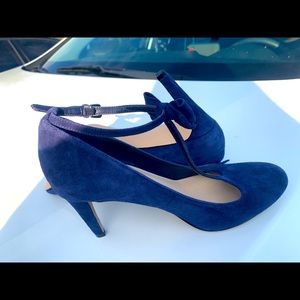 Nine West blue suede bow tie heels size 8.5